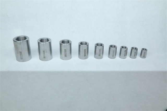 信阳18<font style='color:red'>直螺纹套筒</font>